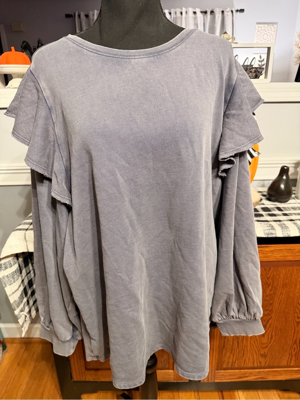 Universal Thrend- Women's Slate Gray Ruffle-Sleeve Pullover Sweatshirt-Plus Size